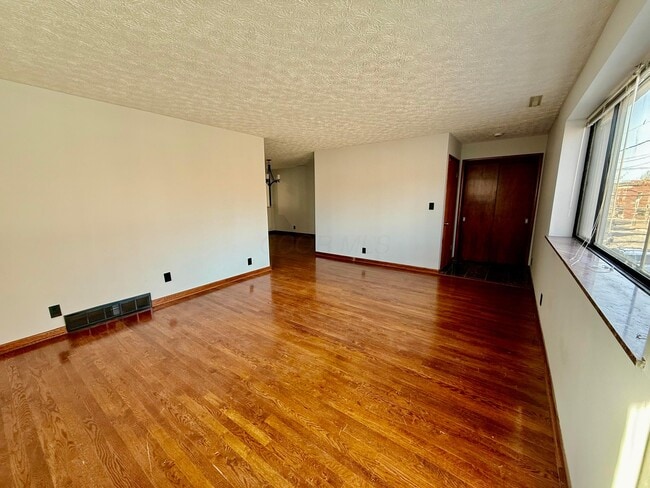 Photo - 295 E Whittier St Unidad 293