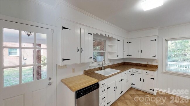 Photo - 1426 Bevis Dr