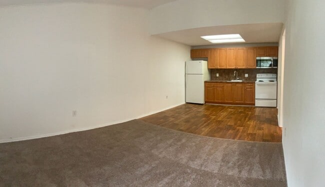 Photo - Spacious 2/2 in a great location! Call for... Unit 10-10078 - Veneto