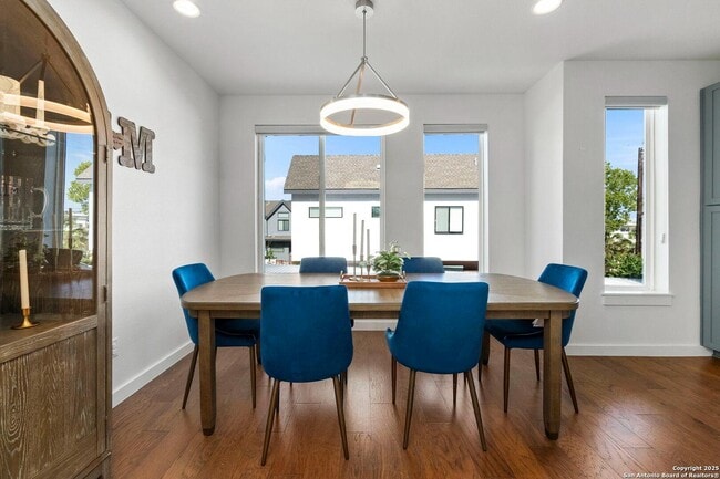 Photo - 102 Tendick St