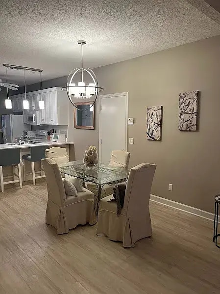 Photo - 102 Grey Oak Ct