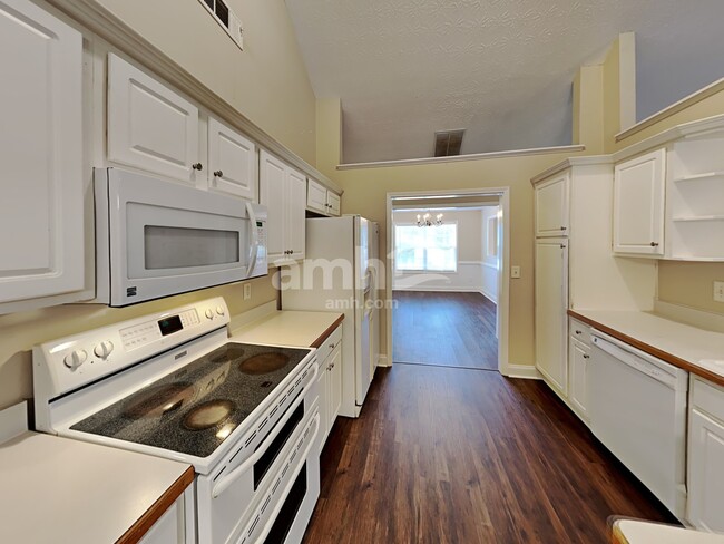 Photo - 4422 Keenly Valley Dr NE