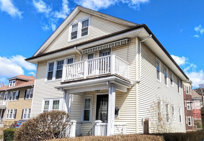 Building Photo - 22 Roseway St Unit 2
