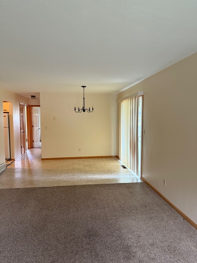 Photo - 2749 W 8th St