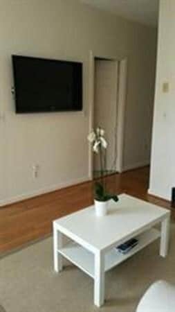 Photo - 25 Follen St Unit 3F