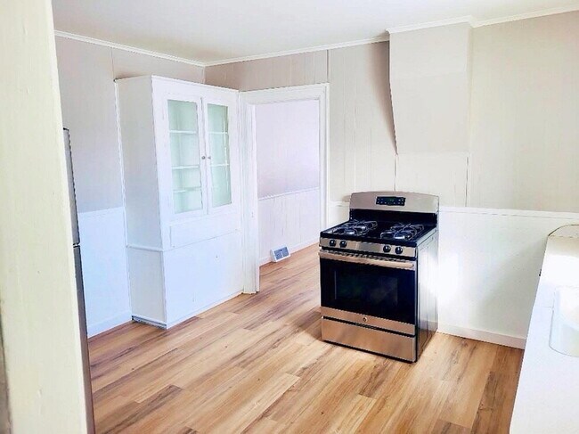 Photo - 721 Lyon St Unit 2