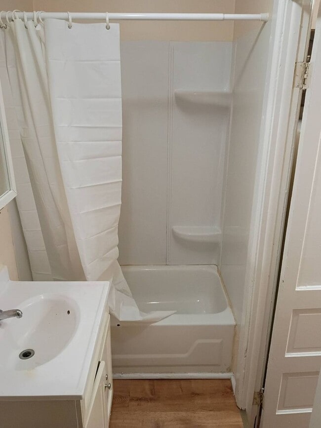 Photo - 2820WClybournJ Unit 2820B