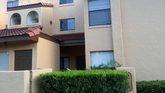 Photo - 4734 Chevy Pl Unit 166