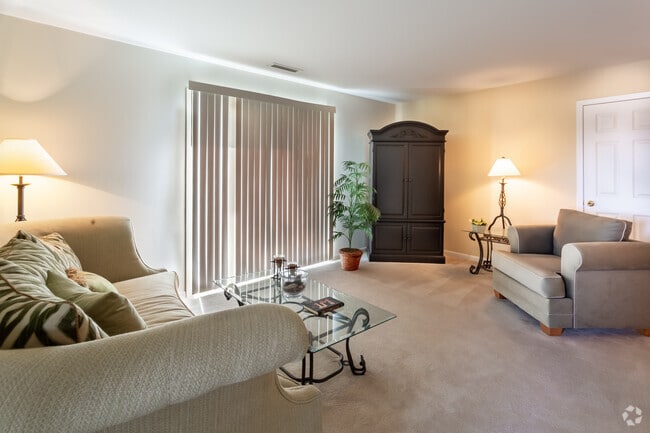 1BR,1BA,850SF
