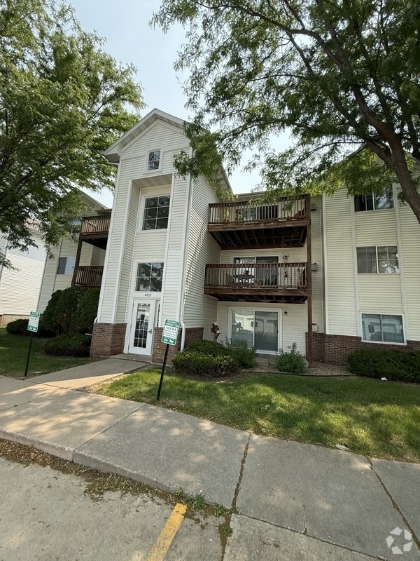 Building Photo - 4619 1st Ave SW Unit #4 Rental