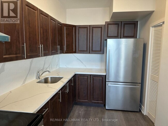 Photo - 2245 Eglinton Ave E Unité 1009