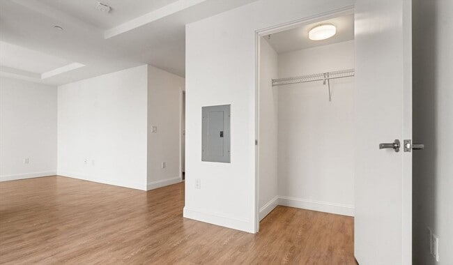 Building Photo - 99 Kneeland St Unit 1610 Rental