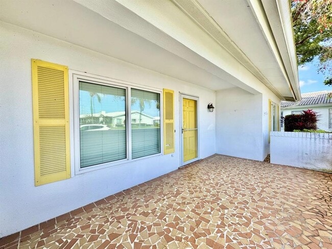 Photo - 3490 Mainlands Blvd S