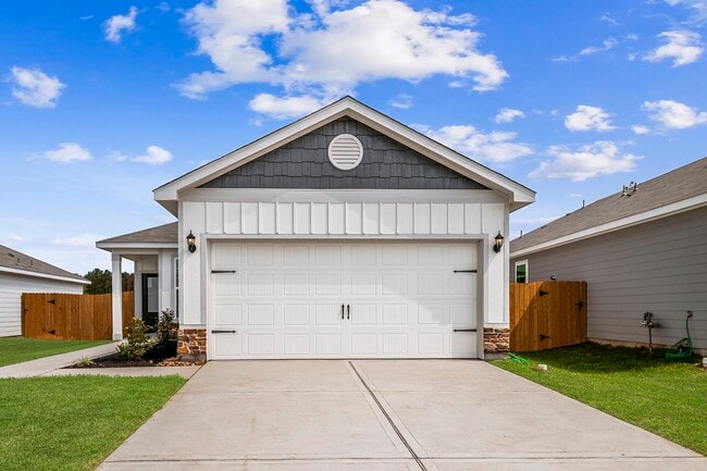 Building Photo - 16434 Blossom Grv Dr Rental