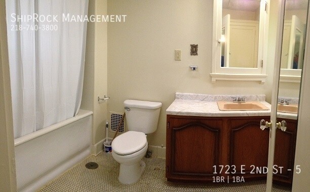 Photo - 1723 E 2nd St Unit 5