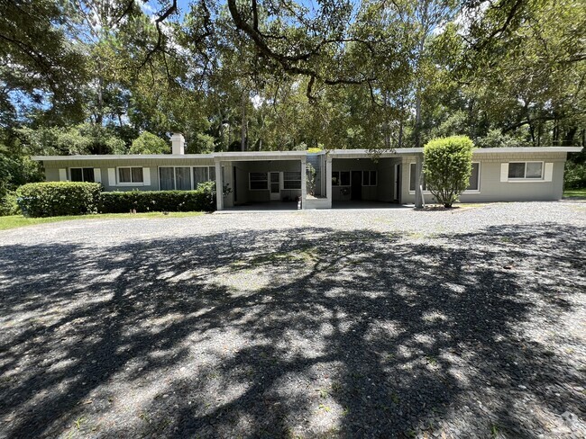 Building Photo - 1108 E Beresford Ave Rental