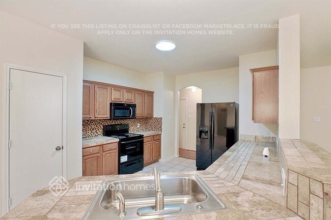 Photo - 4928 Stirrup Way