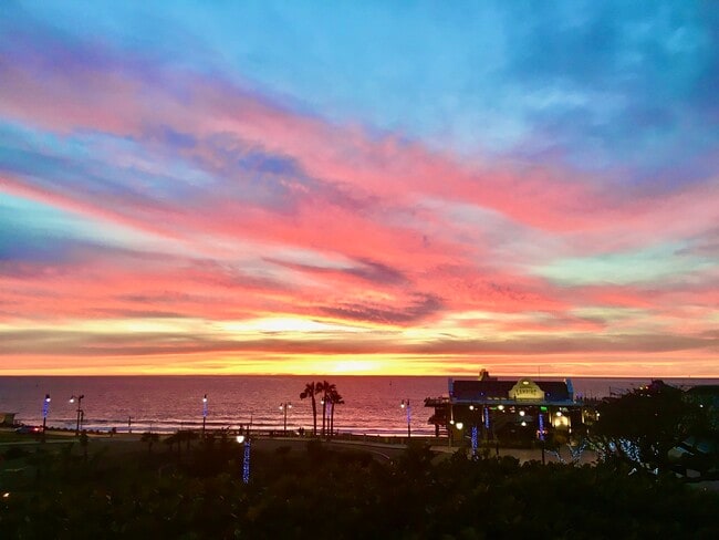 Building Photo - 665 The Village