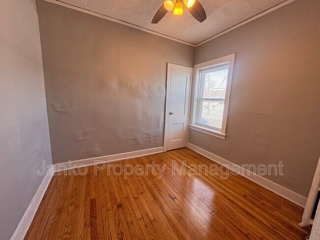 Photo - 37 W 14th Pl Unit 1