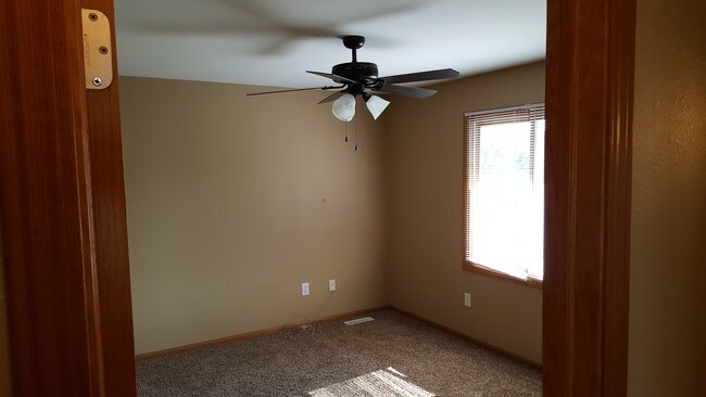 Photo - 1308 Koestner St