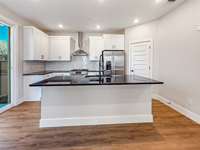 Photo - 5601 Mobeetie Lp