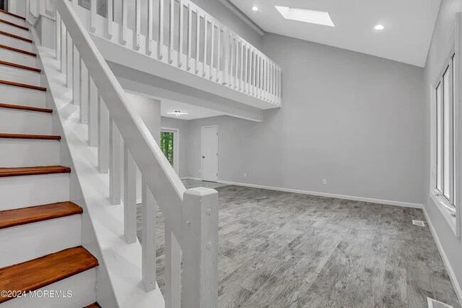 Photo - 916 W Commodore Blvd