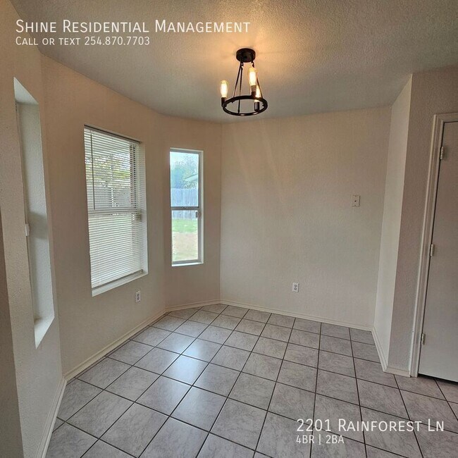 Photo - 2201 Rainforest Ln