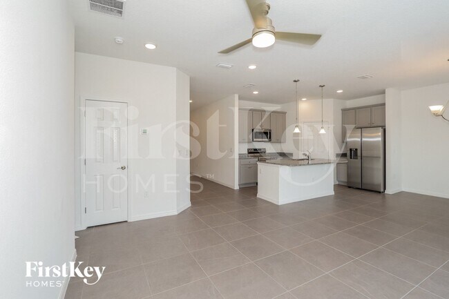 Photo - 303 Corbel Ln