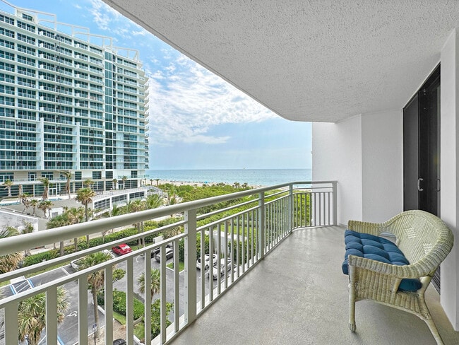 Building Photo - 3000 N Ocean Dr Unit 6-B Rental