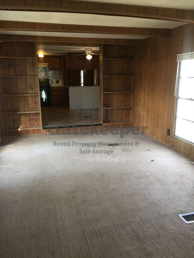 Photo - 1331 Georgia 92