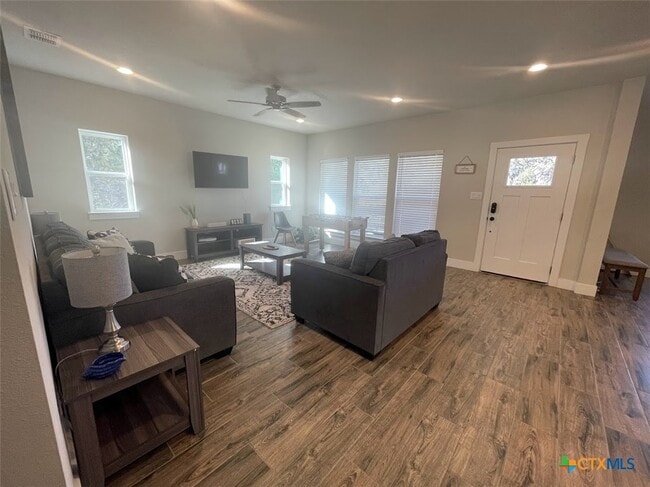 Photo - 1220 Diamondhead Dr