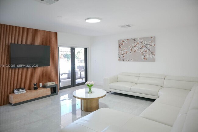 Photo - 13355 SW 207th Ave