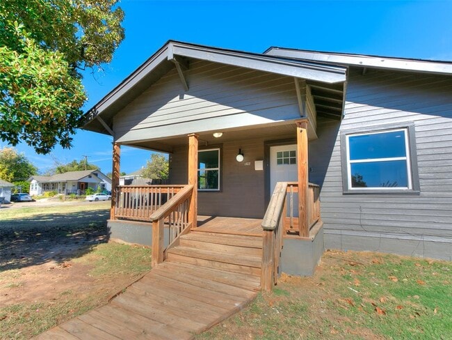 Photo - 1215 NW 8th St