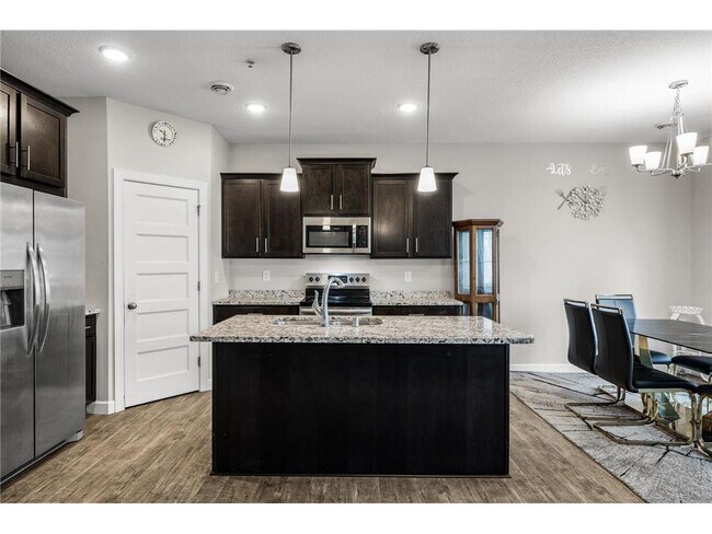 Photo - 2117 Cleveland Ln S