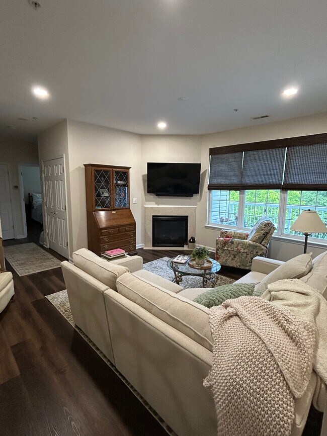 Photo - 1595 Homeland Dr Unidad 3E