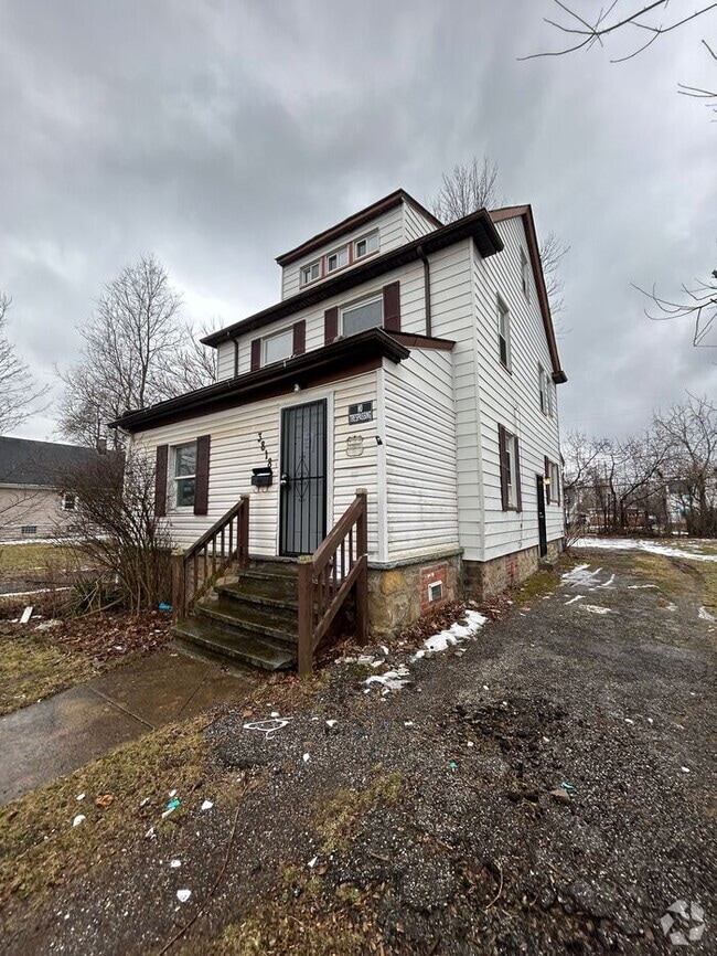 Building Photo - Cozy 3-Bedroom Home in a Great Location / ...
