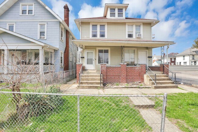 27-29 S Terrace Ave