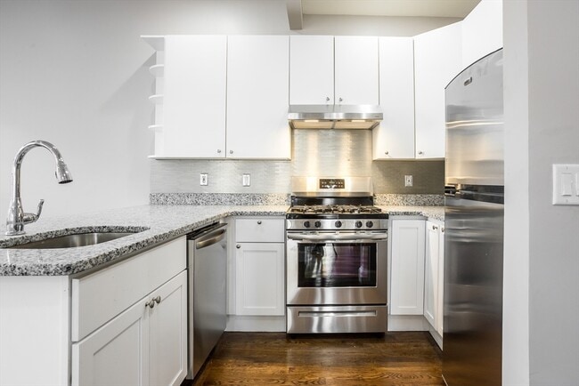 Photo - 534 Tremont St