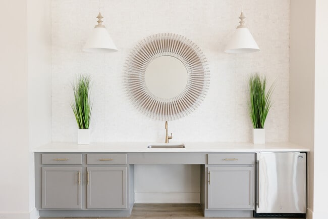 Photo - West Side Flats