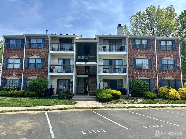Photo - 319 Bromley Pl Condo