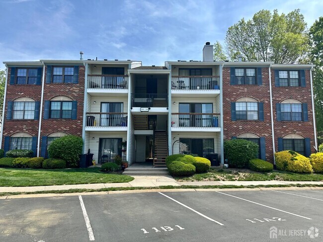 Building Photo - 319 Bromley Pl Rental