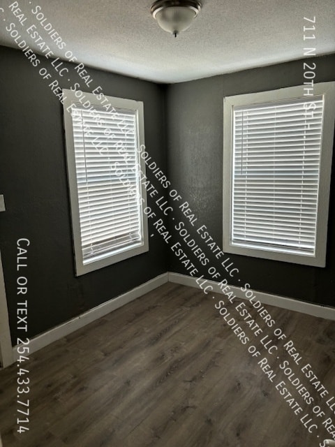 Photo - 711 N 20th St Unidad .