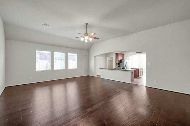 Photo - 30119 Saw Oaks Dr