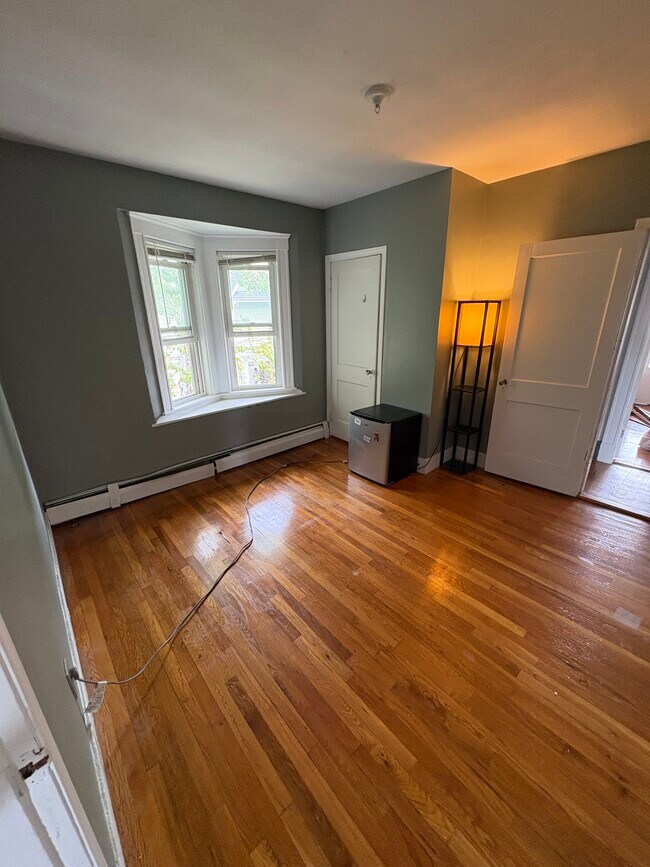 Photo - 879 Broadway Unit 2