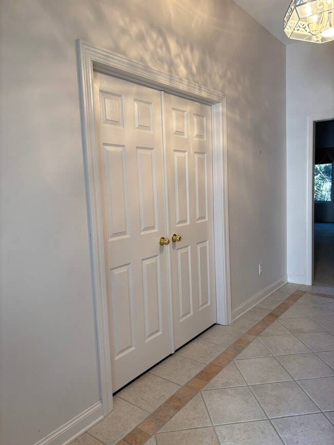 Photo - 1440 Salem Rd SW