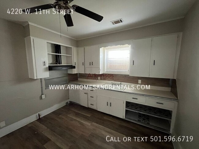 Photo - 4220 W 11th St