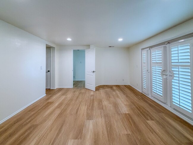 Photo - 3525 Sunset Ln House