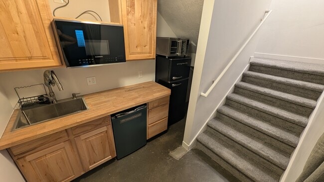 Building Photo - 11478 S Old Cedar Dr Unit Basement Apartment