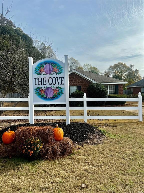 801 Cottage Ln