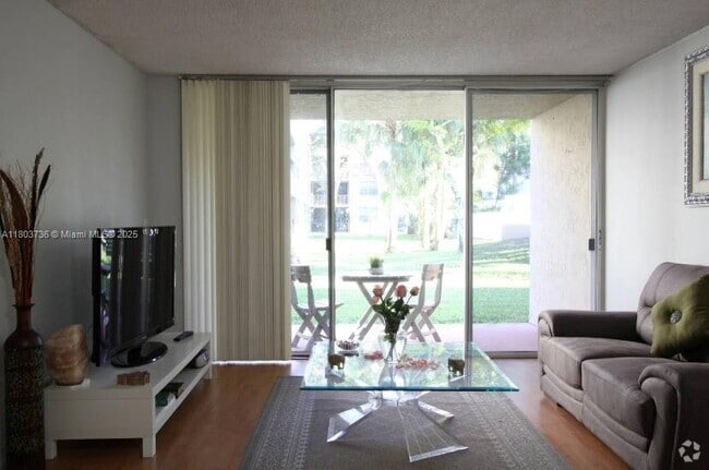 Building Photo - 8316 NW 24th St Unit 8316 Rental